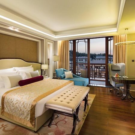 Grand Bay Hotel Beijing Jinpoluo Luaran gambar